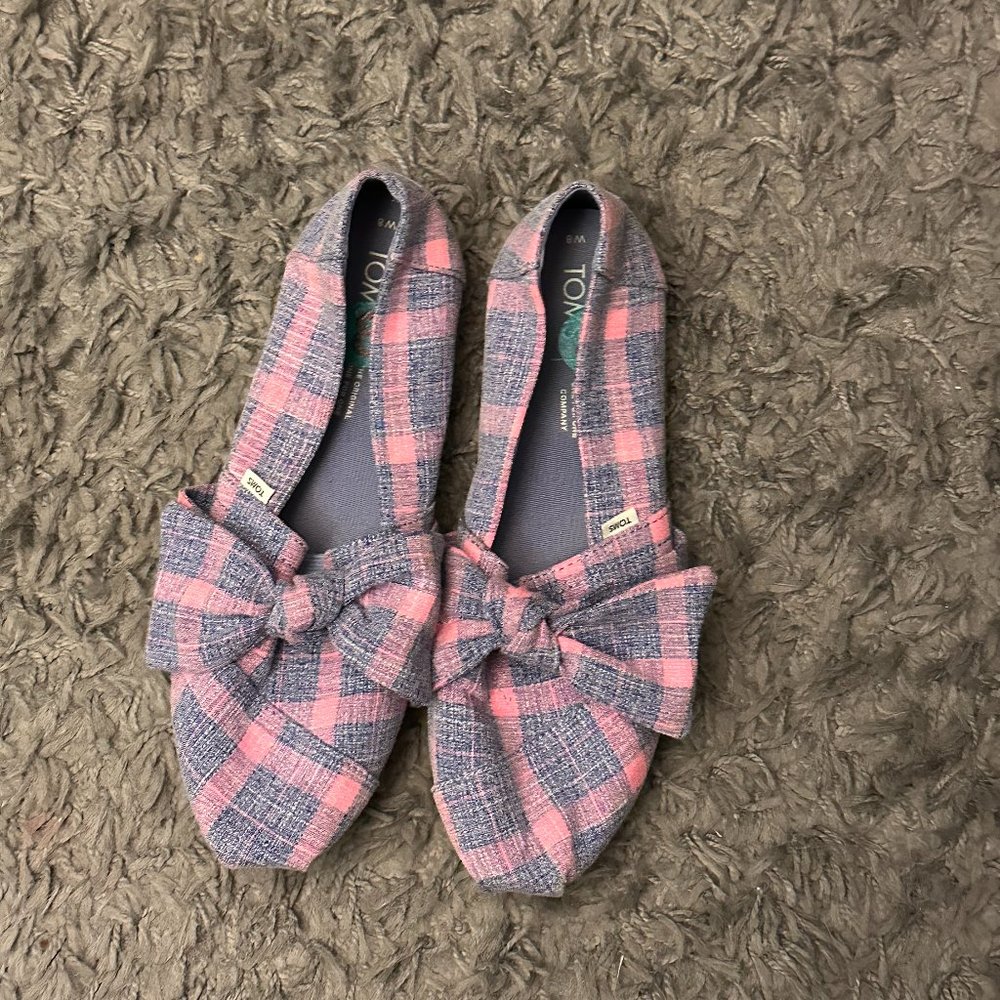 Pink and Purple Bow Toms